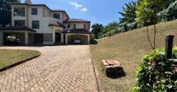 Old Kitisuru Lovely 4 Bedrooms Villa for Sale