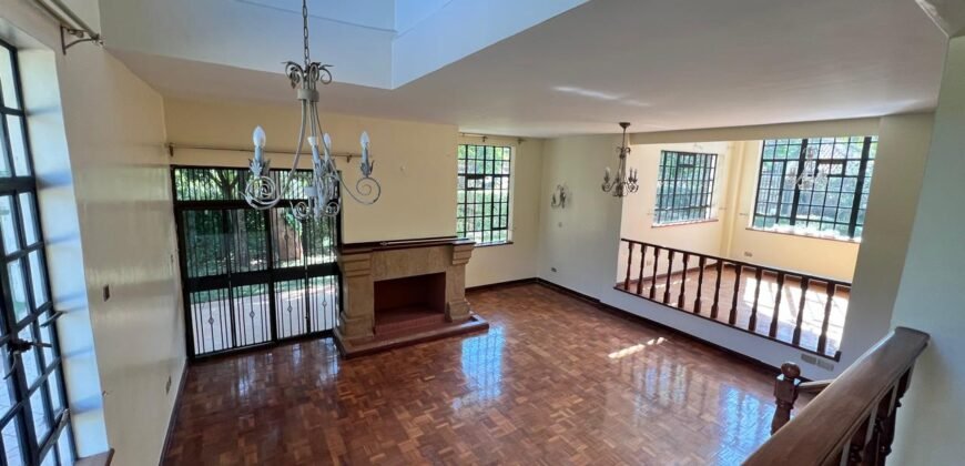 Old Kitisuru Lovely 4 Bedrooms Villa for Sale