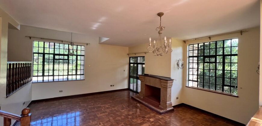 Old Kitisuru Lovely 4 Bedrooms Villa for Sale