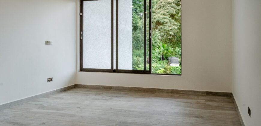 Karen Stunning 5 bedrooms