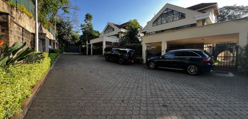 LAVINGTON – 4 TOWNHOUSES FOR SALE