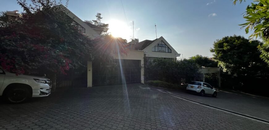 LAVINGTON – 4 TOWNHOUSES FOR SALE