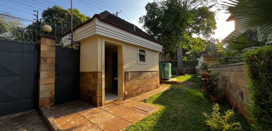 LAVINGTON – 4 TOWNHOUSES FOR SALE