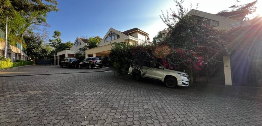 LAVINGTON – 4 TOWNHOUSES FOR SALE