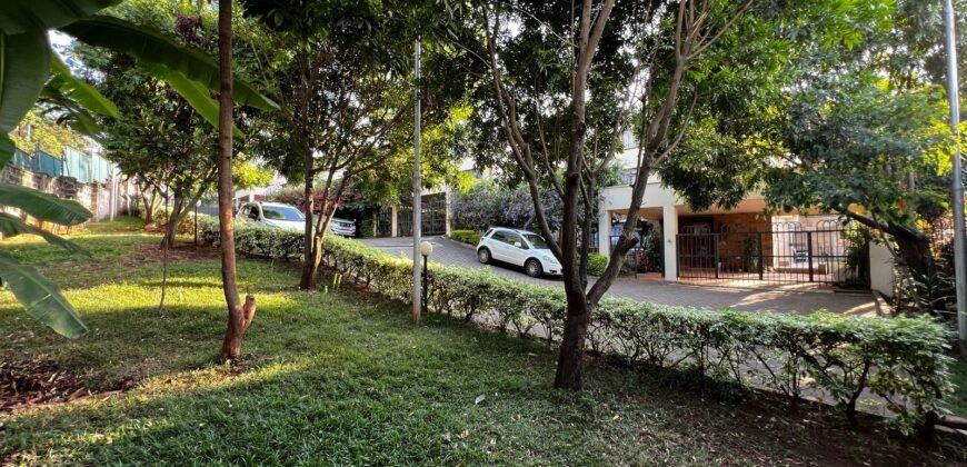 LAVINGTON – 4 TOWNHOUSES FOR SALE