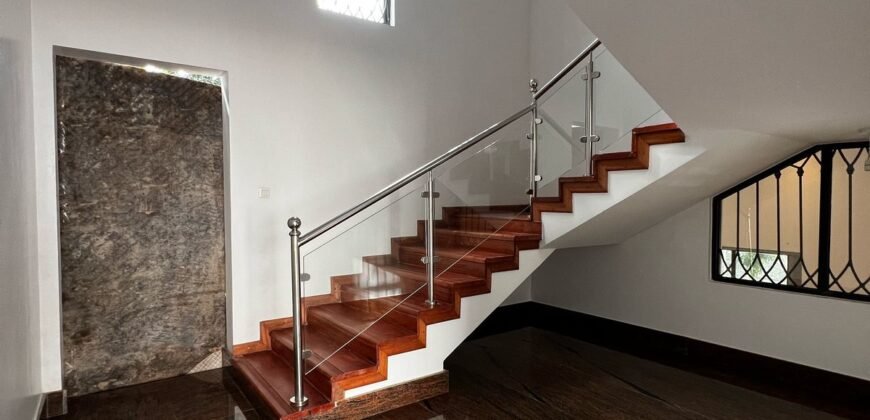 5-Bedroom Remodeled House for Rent in a Gated Community – Loresho